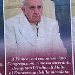 Manifesti contestazione papa Francesco