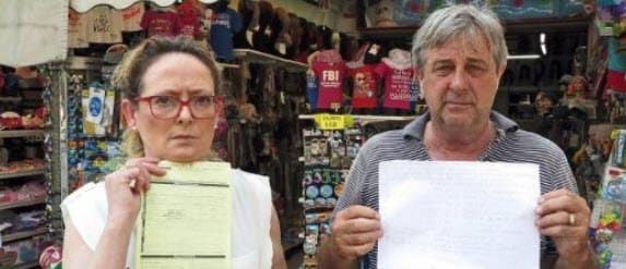 Negozianti multati per due sedie pieghevoli